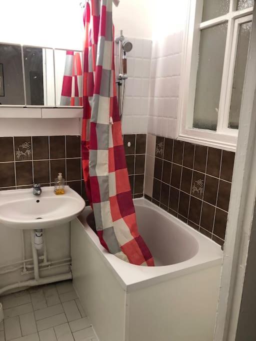Beau Appartement,Proche De Metro 파리 외부 사진