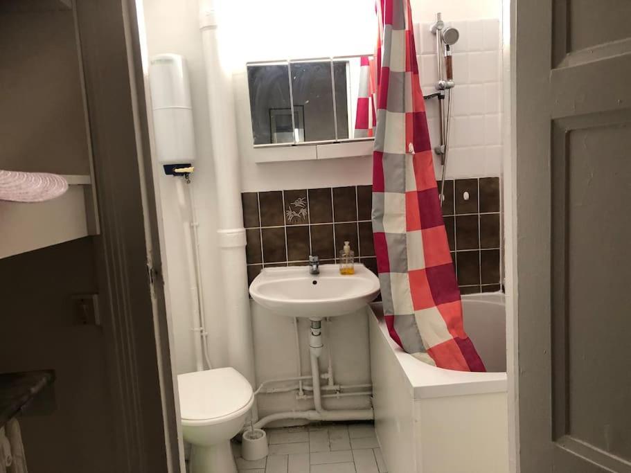 Beau Appartement,Proche De Metro 파리 외부 사진